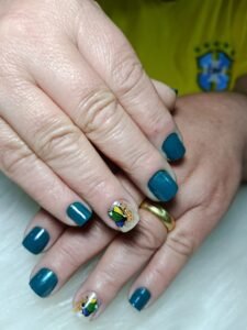 Luiza Cristina unhas